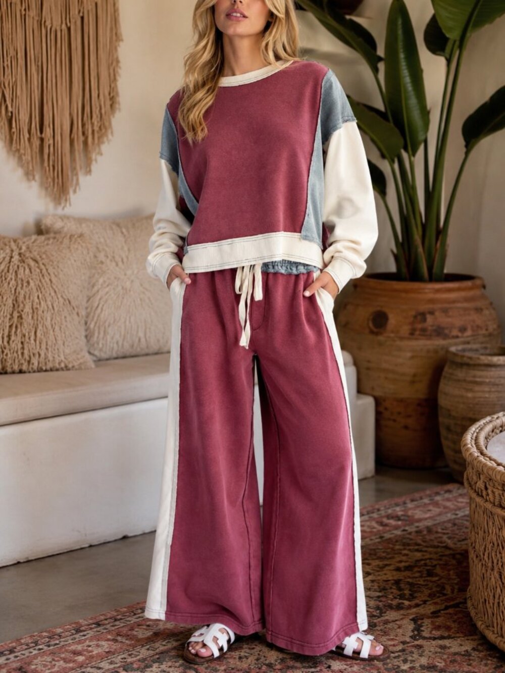 638. Women's Cozy Red Colorblock Lounge Set